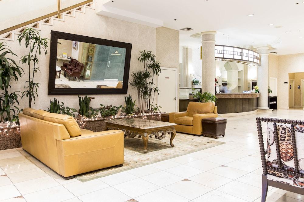 Hotel Jj Grand